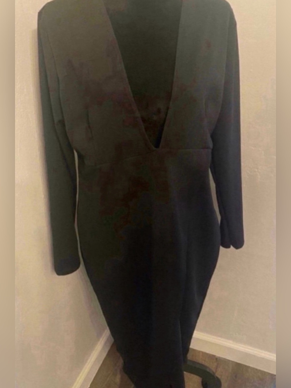 Women’s Deep V-Neck Long Sleeve Black Dress (size 1X)